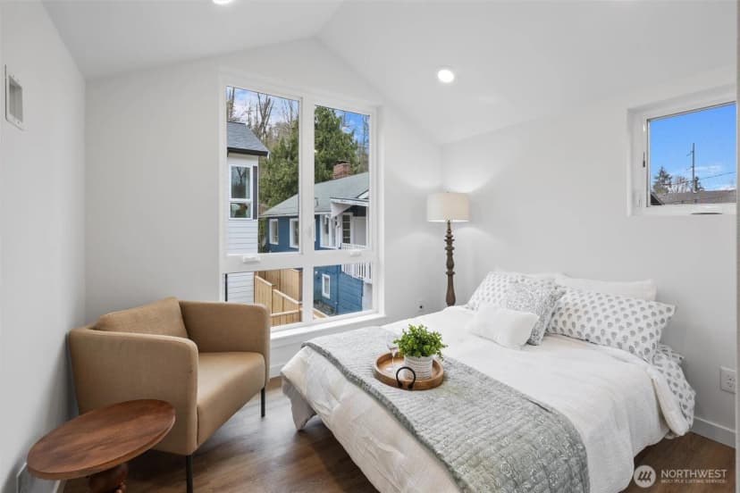 Property photo for 5984 26th Avenue Sw #c, Seattle photo 17