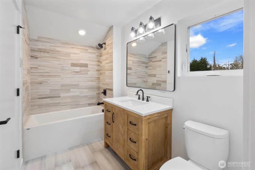 Property photo for 5984 26th Avenue Sw #c, Seattle photo 15