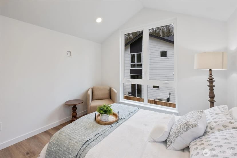 Property photo for 5984 26th Avenue Sw #c, Seattle photo 18