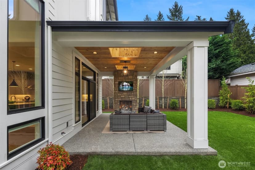 Property photo for 10609 Ne 46th, Kirkland photo 33