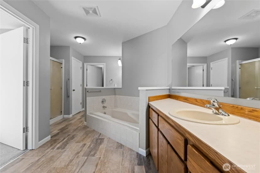 Property photo for 1710 S 390th Street, Roy photo 26