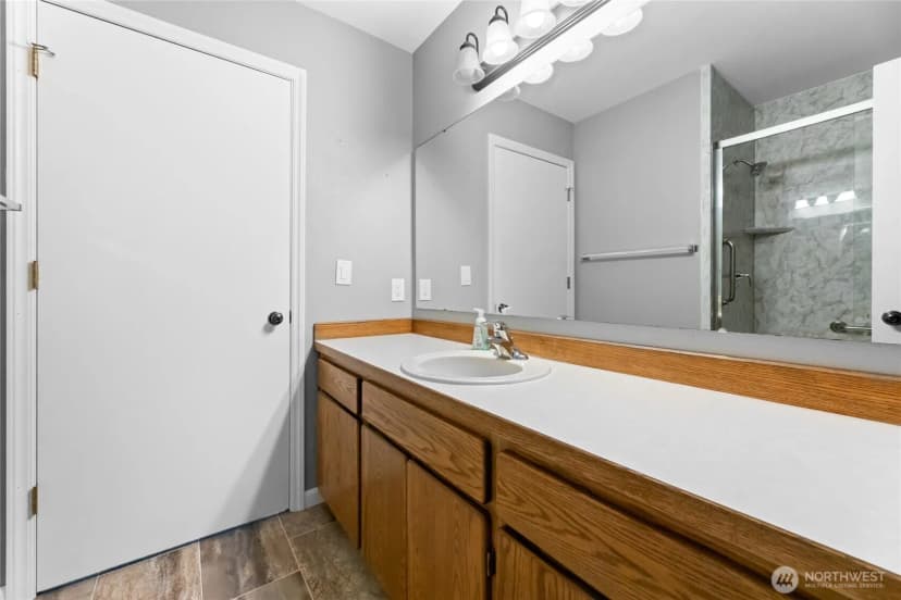Property photo for 1710 S 390th Street, Roy photo 13