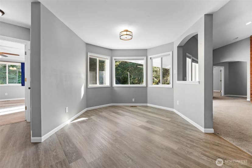Property photo for 1710 S 390th Street, Roy photo 10