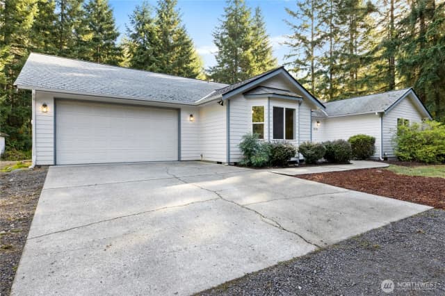 Property photo for 1710 S 390th Street, Roy photo 4