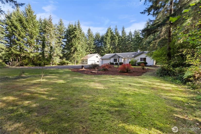 Property photo for 1710 S 390th Street, Roy photo 29
