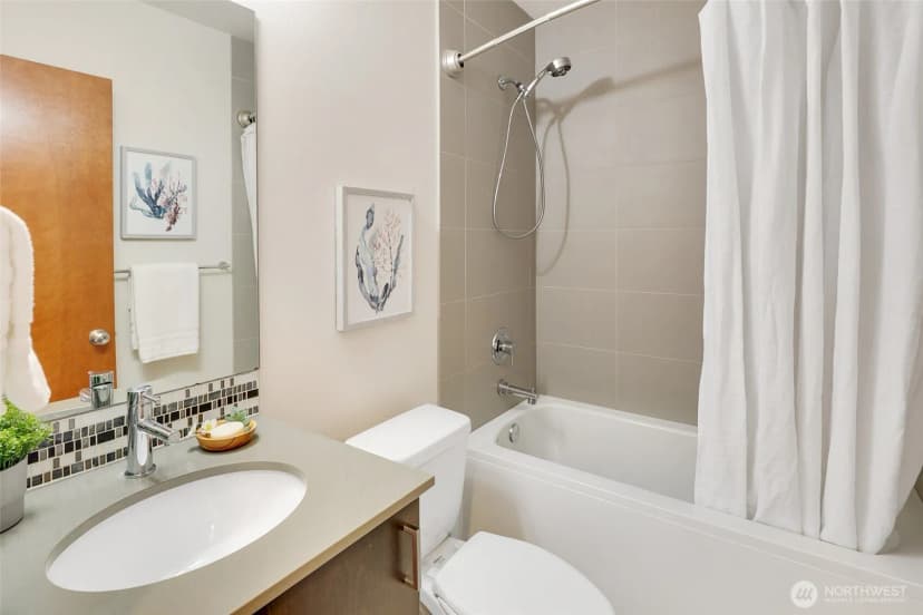 Property photo for 14308 Midvale Avenue N, Seattle photo 23