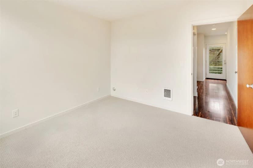 Property photo for 14308 Midvale Avenue N, Seattle photo 24