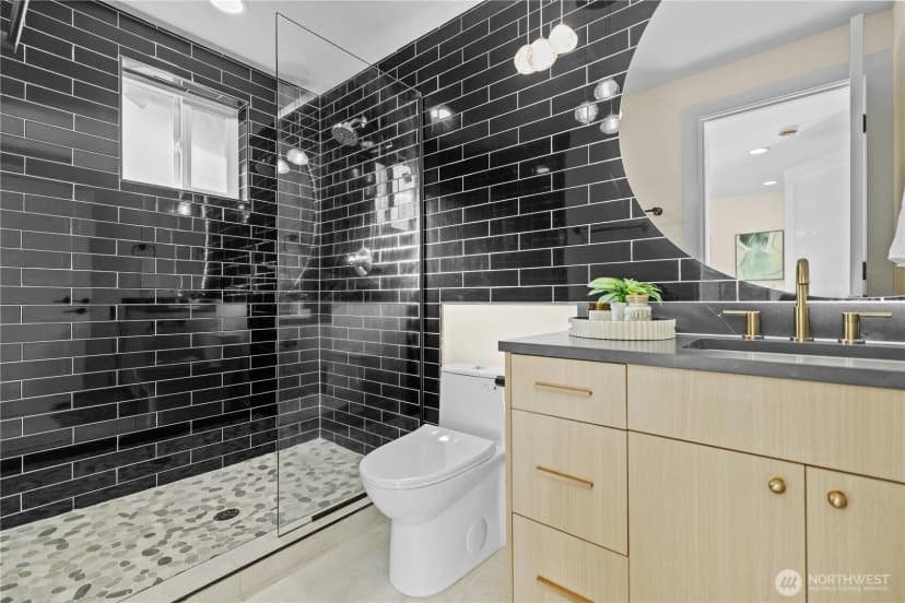 Property photo for 10244 32nd Avenue Sw, Seattle photo 18