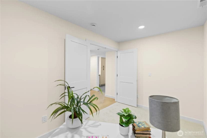 Property photo for 10244 32nd Avenue Sw, Seattle photo 28