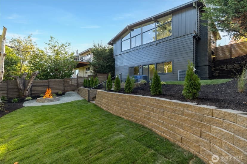 Property photo for 10244 32nd Avenue Sw, Seattle photo 34