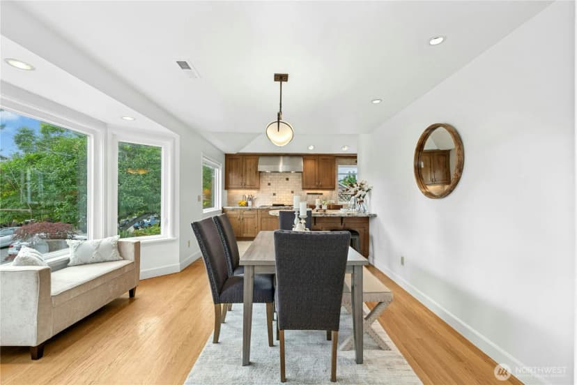 Property photo for 3615 41st Avenue W, Seattle photo 11