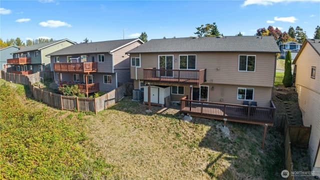 Property photo for 2002 63rd Avenue Ne, Tacoma photo 5