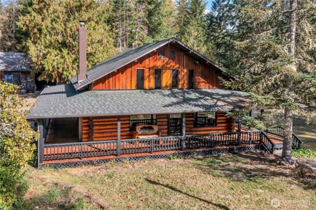 Property photo for 36115 96th Avenue E, Eatonville