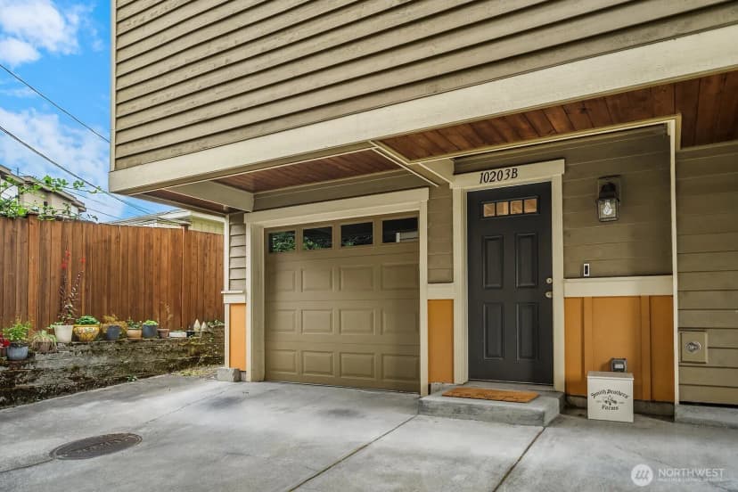 Property photo for 10203 1st Avenue Nw #b, Seattle photo 23