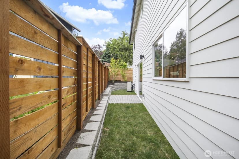 Property photo for 3422 20th Avenue S, Seattle photo 20