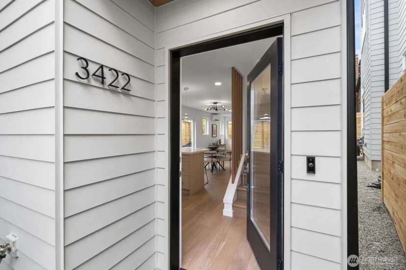 Property photo for 3422 20th Avenue S, Seattle photo 28