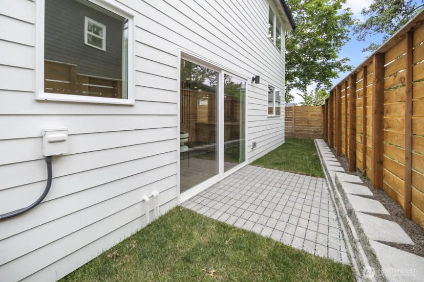 Property photo for 3422 20th Avenue S, Seattle photo 21