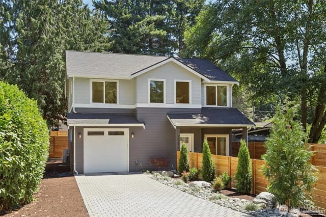 Property photo for 11737 38th Avenue Ne #a, Seattle
