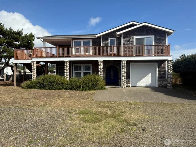 Property photo for 35210 F Place, Ocean Park