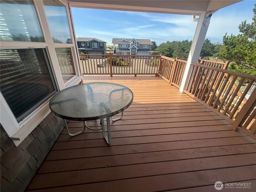 Property photo for 35210 F Place, Ocean Park photo 8