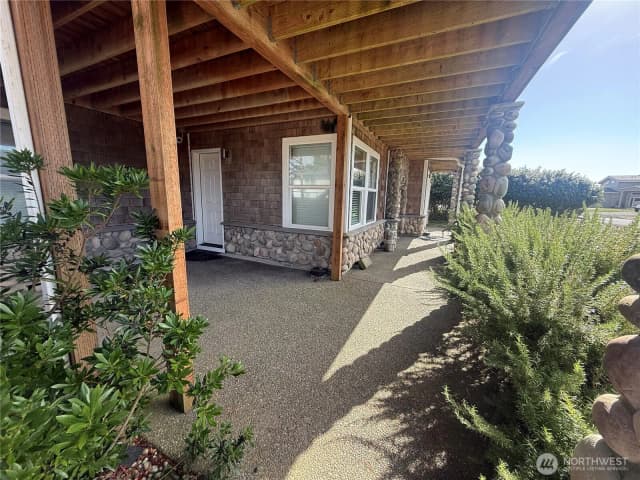 Property photo for 35210 F Place, Ocean Park photo 4