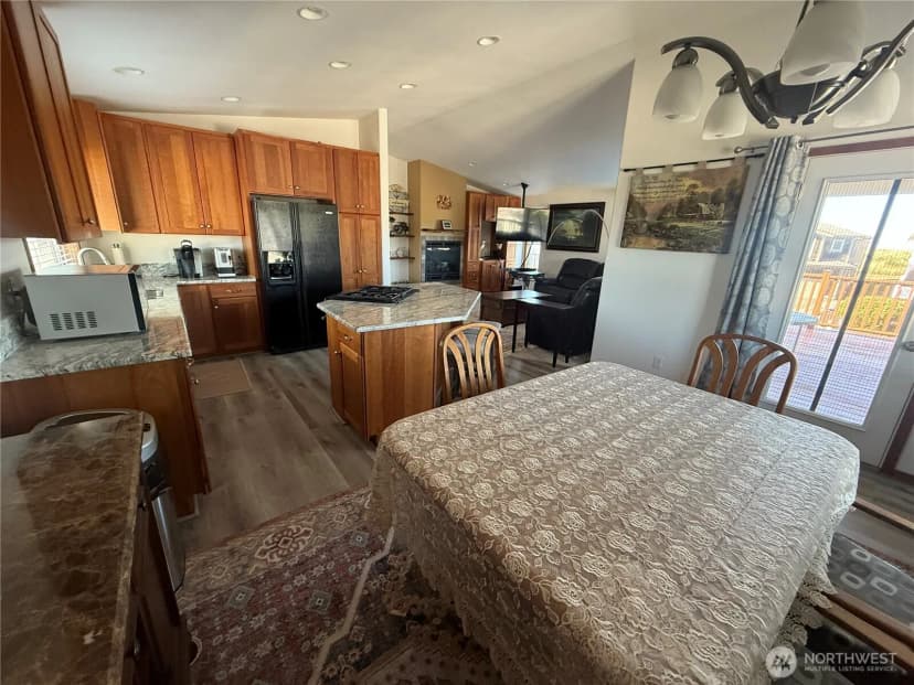 Property photo for 35210 F Place, Ocean Park photo 9