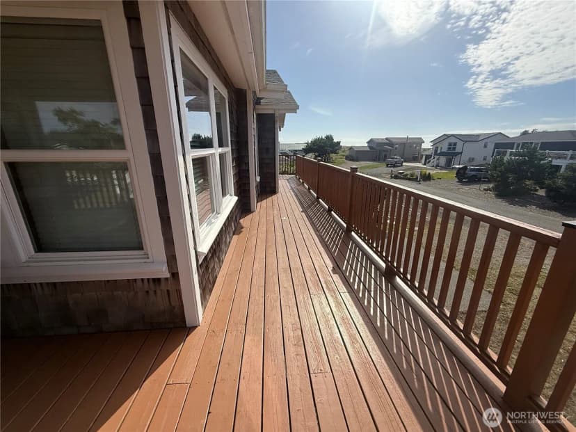 Property photo for 35210 F Place, Ocean Park photo 6