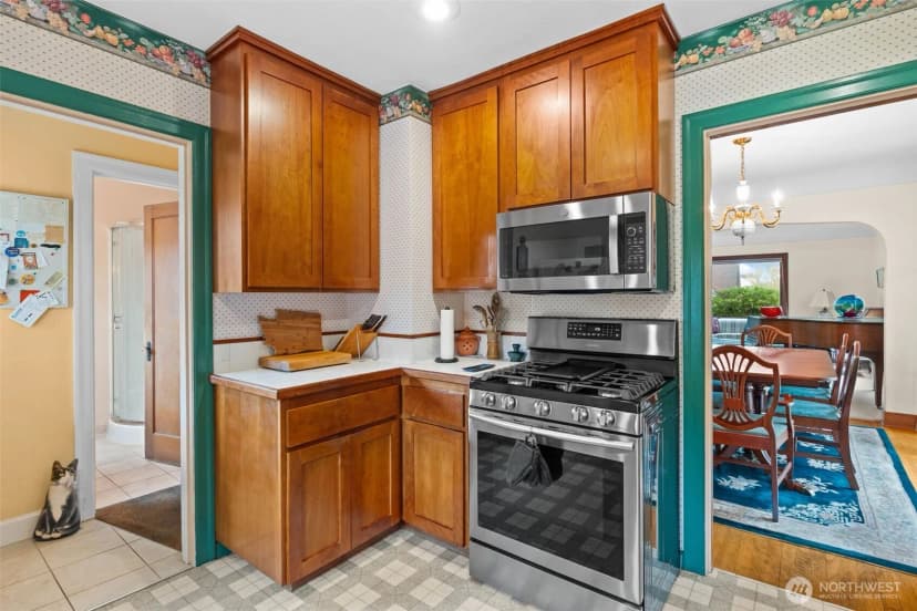 Property photo for 1802 N Puget Sound Avenue, Tacoma photo 9