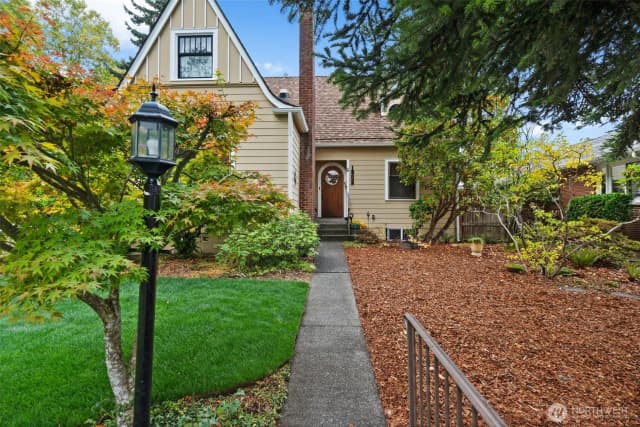 Property photo for 1802 N Puget Sound Avenue, Tacoma photo 2