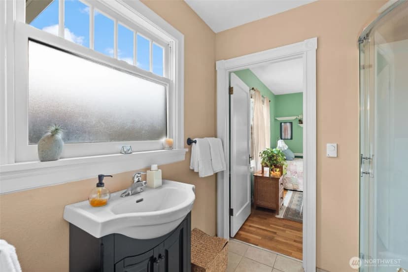 Property photo for 1802 N Puget Sound Avenue, Tacoma photo 12