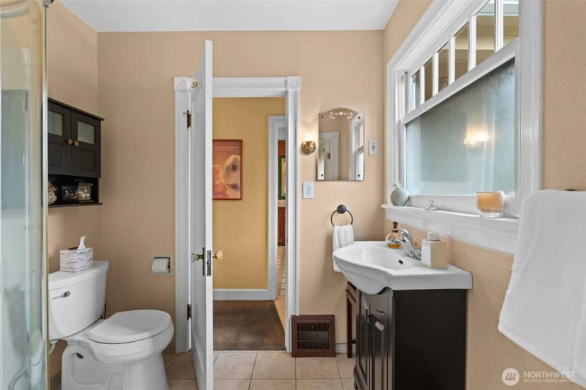 Property photo for 1802 N Puget Sound Avenue, Tacoma photo 14