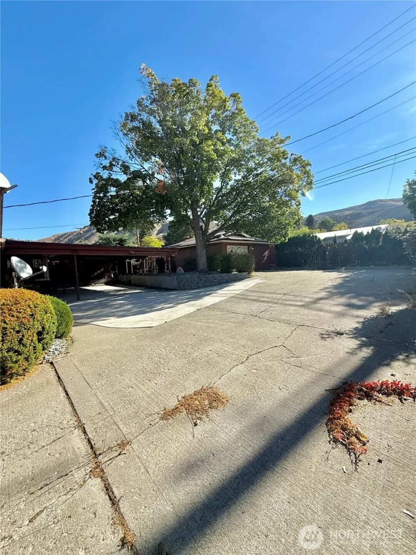 Property photo for 1023 River Drive, Coulee Dam photo 32