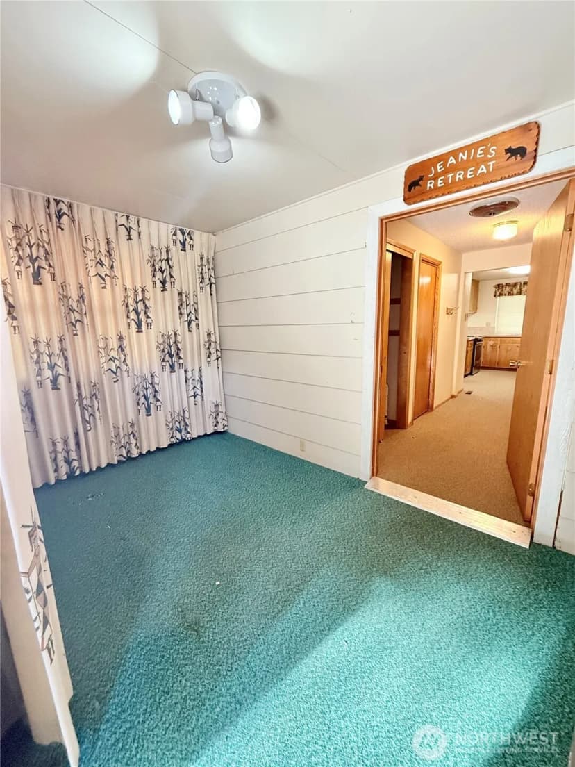 Property photo for 1023 River Drive, Coulee Dam photo 30