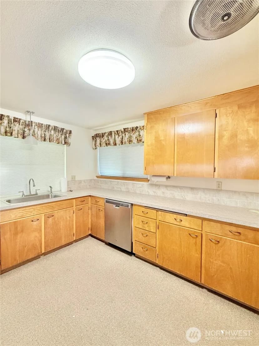 Property photo for 1023 River Drive, Coulee Dam photo 20