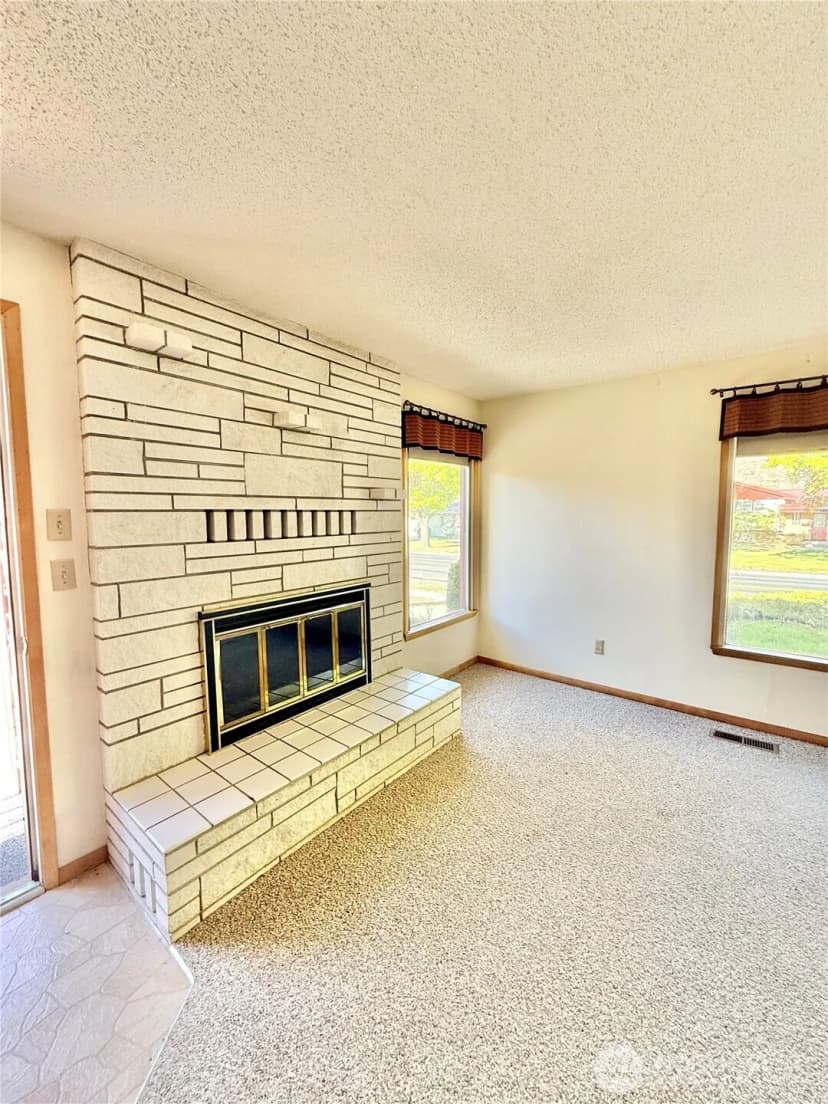 Property photo for 1023 River Drive, Coulee Dam photo 6