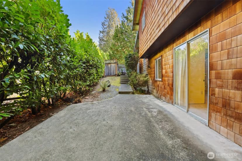 Property photo for 4753 90th Avenue Se, Mercer Island photo 29