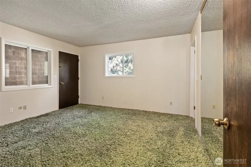 Property photo for 4753 90th Avenue Se, Mercer Island photo 12