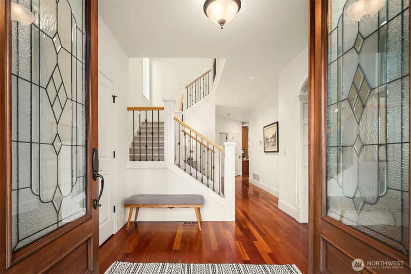Property photo for 5112 48th Avenue Ne, Seattle photo 2