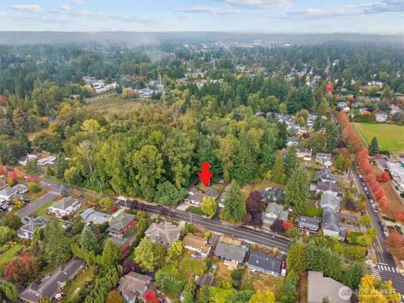 Property photo for 12634 Ne 95th Street, Kirkland photo 38