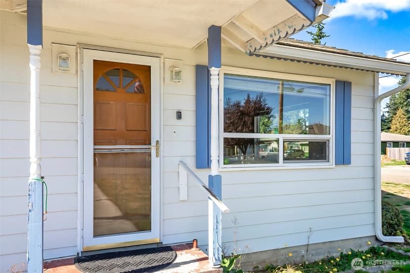 Property photo for 6520 Cypress Street, Everett photo 2