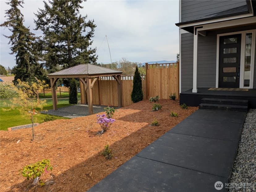 Property photo for 2273 Douglas Road, Ferndale photo 3