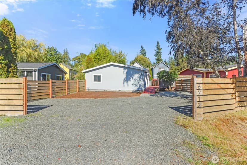 Property photo for 6712 Ne Geneva Street, Suquamish photo 2