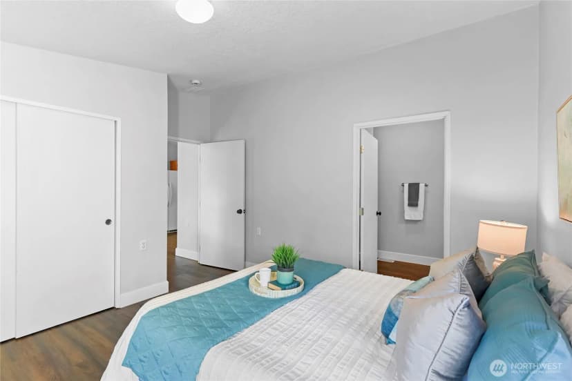 Property photo for 6712 Ne Geneva Street, Suquamish photo 18