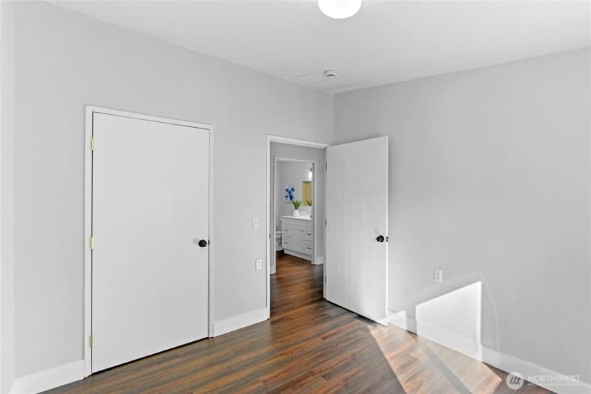 Property photo for 6712 Ne Geneva Street, Suquamish photo 25