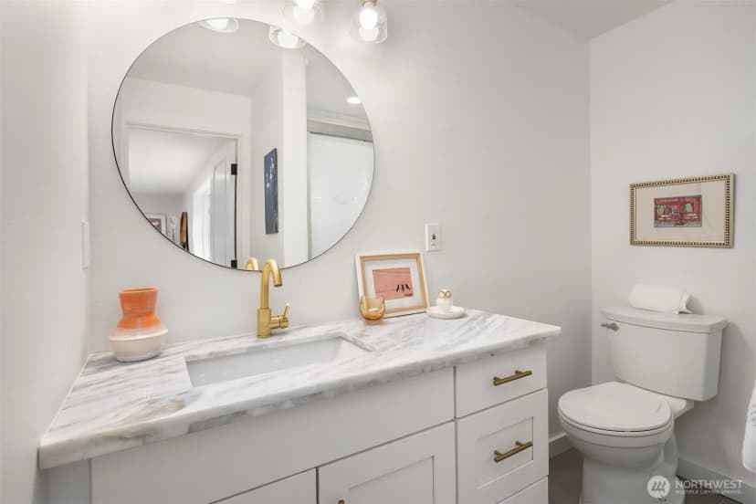 Property photo for 2823 36th Avenue W, Seattle photo 21