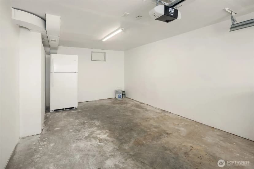 Property photo for 2823 36th Avenue W, Seattle photo 36