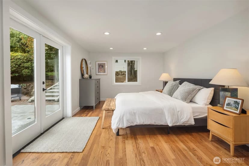Property photo for 2823 36th Avenue W, Seattle photo 18