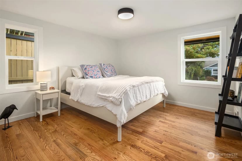 Property photo for 2823 36th Avenue W, Seattle photo 22