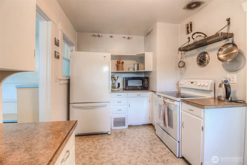 Property photo for 222 S 18th Avenue, Yakima photo 13