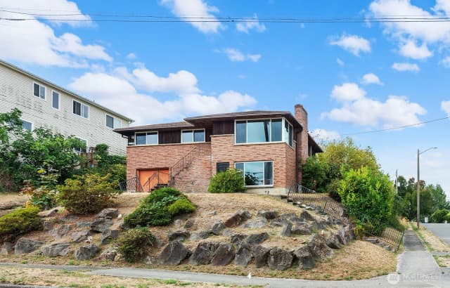 Property photo for 2601 23rd Avenue S, Seattle